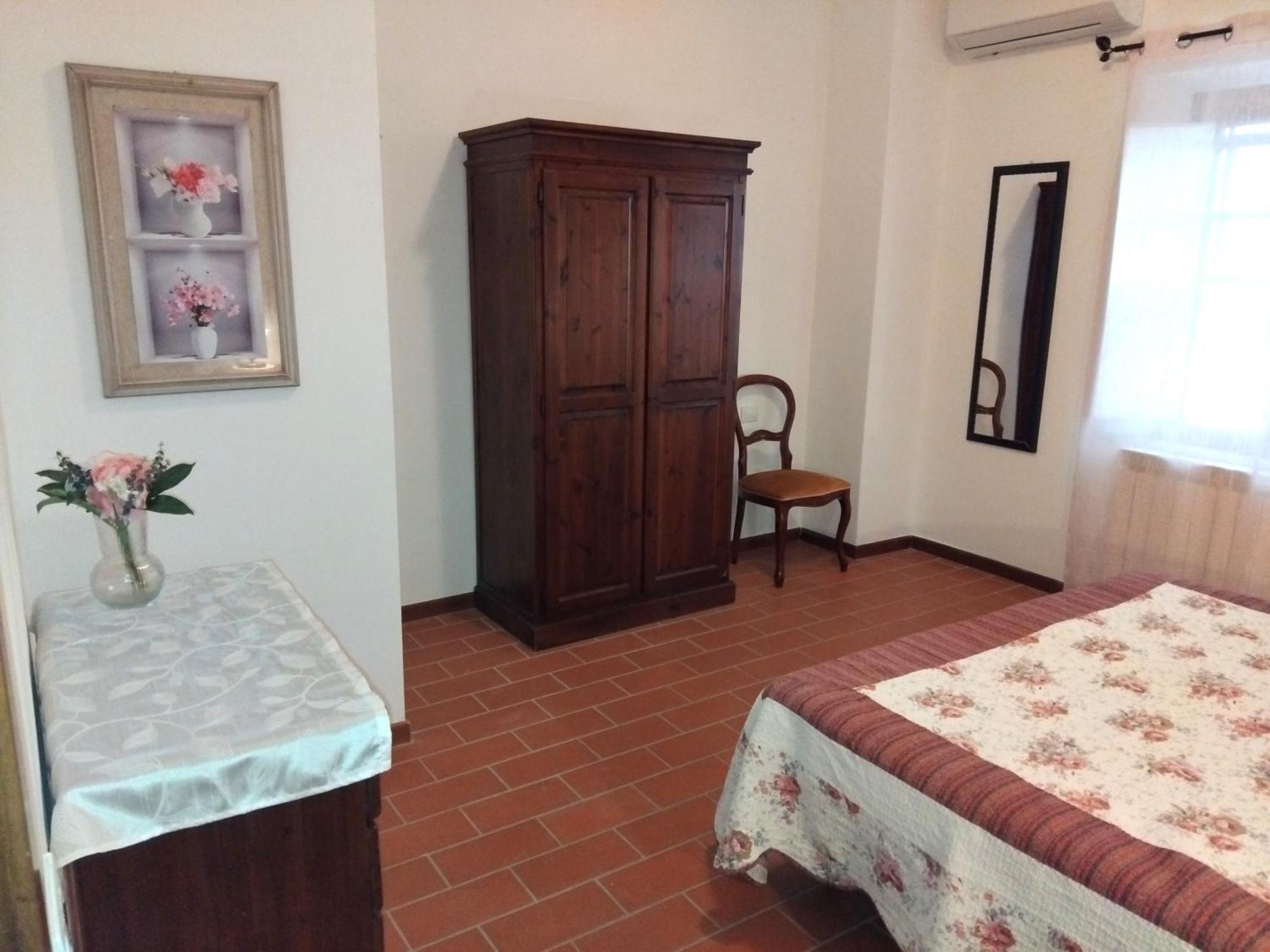 Agriturismo La Burraia Vicino A San Gimignano Gambassi Terme Esterno foto